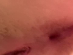 HOT BABE SPREADS TIGHT ASSHOLE