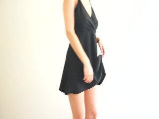 ТАНЦУЕТ С БОЛЬШИМИ СИСЬКАМИ