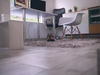 Andrea Garcia se hace masaje en sus pies l Foot fetish