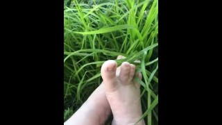 Gardening Sexy Feet - Feet Fetish