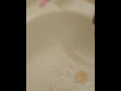 bath time orgasm - Screenshot 1 of 16 - Kink