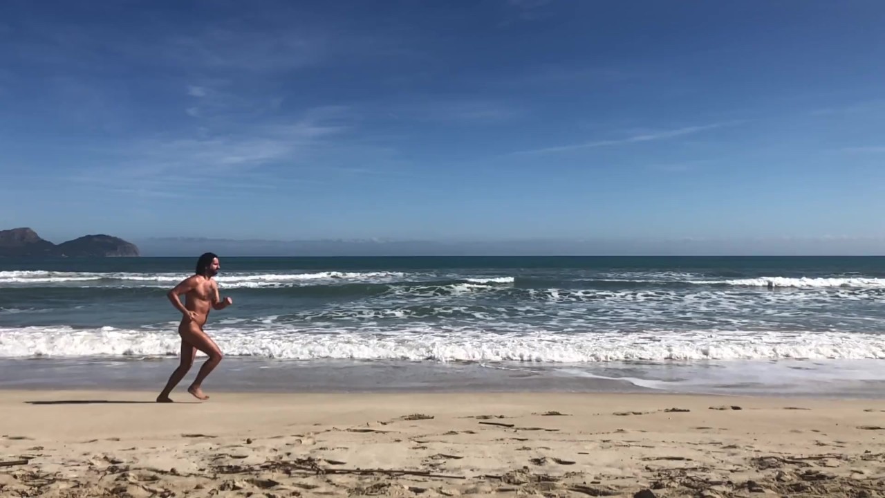 Corriendo Desnudo Por La Playa a Cámara Lenta - Pornhub.com
