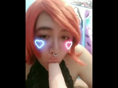 elfa trans dandose un gusto con dildo