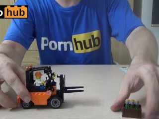 Un Chariot élévateur Lego