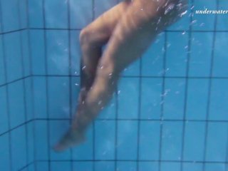 Zlata Oduvanchik super hot_virgin babein the pool