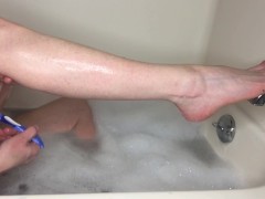 Myra takes a bath and shaves her legs. - ASMR