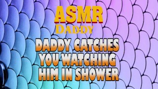 아빠는 샤워기를보고 그를 잡는다. 그러면 좋은 더러운 Asmr을 잤다.