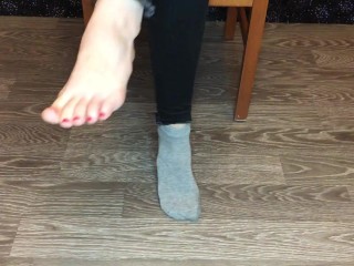 Teen Girl Dresses your Socks Foot Fetish