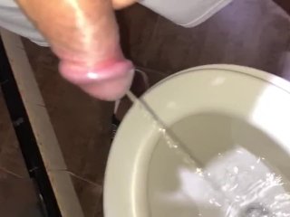 PEE WITH ERECTION THEN MASTURBATE,   chico orina erecto y se masturba