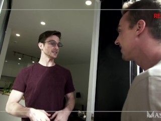 LINUS GREY GET FUCK FOR HIS FIRTS TIME ON CAMERA