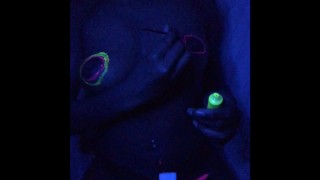 PAINTING MY BODY WITH UV PAINT (WHOLESOME CONTENT)