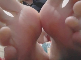 Voyeur femdom: pussy and feet worship POV insecret