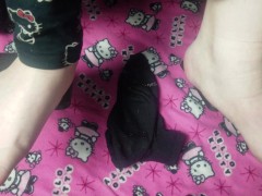 Foot Fetish: Wiggle Your Toes Ad Nauseum Til Orgasm. - Screenshot 8 of 16 - Foot Fetish