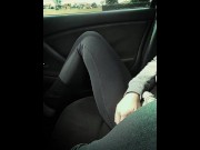 Preview 2 of DONT TRY THIS! Having an orgasm while bf drives. Dripping yoga pants