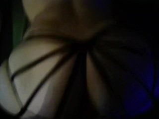 Блондинка с большими жопами