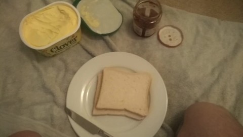 make and eat jam sandwich