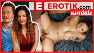 Candy Alexa mit riesen Naturtitten im Wohnzimmer gebumst! (Englisch)