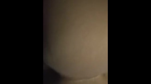 Watch Bondage Video:Scolaretta fetish con coltello si fa scopare profondamente