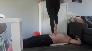 TRAMPLING BY A SEXY Baby's BAREFOOT