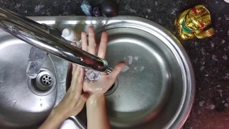 Счастливый кот помогает бороться с вирусом! (Scrubhub)