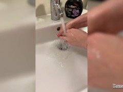 I Washing my Hands after Shop #SCRUBHUB