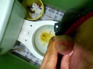 En taza orinada by Rabaerre