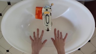 Lavati le mani con me ASMR POV #scrubhub