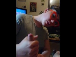 POV stroking, sucking and showing off my boyfriend's_big dick @tomshaw120