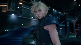 Blonde knapperd slingert rond groot ding 21