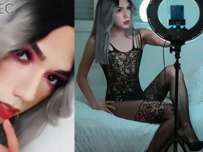 Hot crossdresser streaming live wearing fishnets