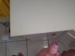 HUNK WALKING ON TREADMILL MASTURBATES AND SHOOTS HUGE LOAD AFTERWARDS! HD