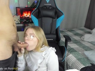 Helped with the Lessons and got a Blowjob in Gratitude - Molly Sweety