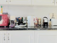 Pissing while making a tea - Screenshot 16 of 16 - Piss