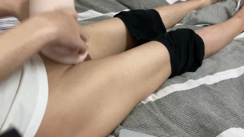中国小鲜肉帅哥，普通话粗口淫语对白 自慰高潮 大声呻吟，女性向。