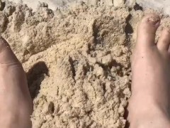 Get Nude On The Beach With Me - Feet Fetish