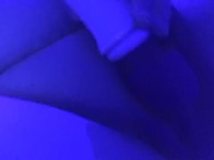Blue light play - Screenshot 1 of 16 - Sex Toy Testing