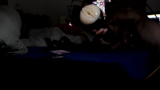 Böser geiler großer Schwanz in Quarantäne ficken Muschi Sexspielzeug und Sperma drin!