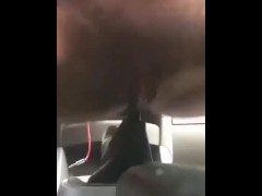 Мастурбирование вагины с помощью автомобильной ручки переключения передач - Screenshot 11 of 16 - Masturbate
