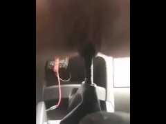 Мастурбирование вагины с помощью автомобильной ручки переключения передач - Screenshot 8 of 16 - Hairy