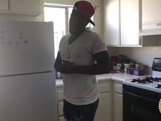 SIZI SEV GIVING ROMEMAJOR BOSS BLOWJOB