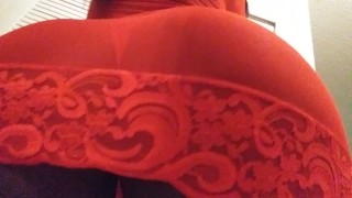 Sentirsi sexy nel mio vestitino rosso