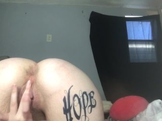 Watch me stretch this pussy for you.