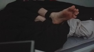 Meine stinkenden gefesselten Füße