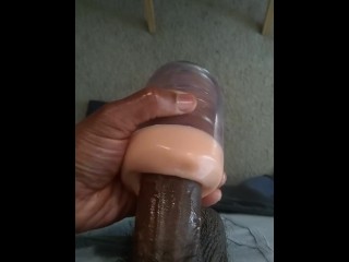 просто немного дразнит от первого лица, думая о твоих губах по всему мне.