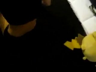 Дома выебал свою подругу,и стонал как Пидор лысый.