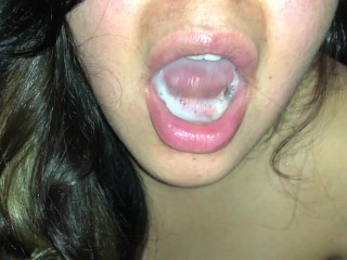 Cum in her Mouth