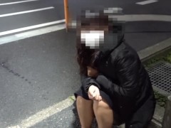 えみり 露出調教記録 【露出全裸チャレンジ】01-02 驚安の殿堂編 - Screenshot 4 of 16 - Outside