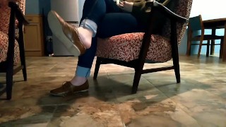 Sexy shoeplay in flats, no socks