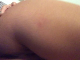 Ducha y orgasmo en casa de mis_padres