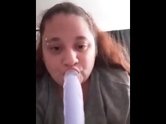 Deepthroat practice - Screenshot 14 of 16 - Dildo